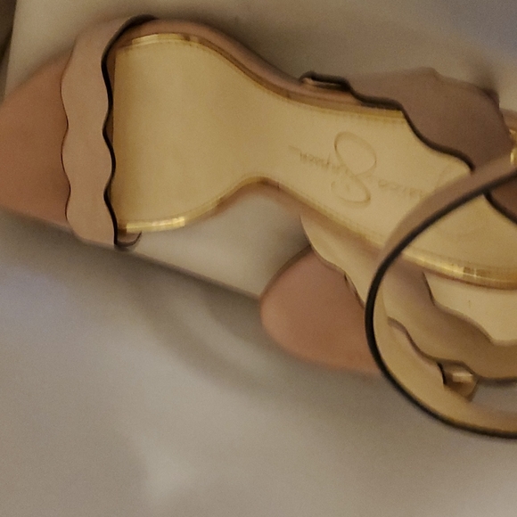 Pink high heeled sandals - Picture 3 of 4